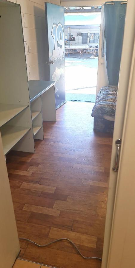 Castaways Backpackers Cairns Hostel Εξωτερικό φωτογραφία