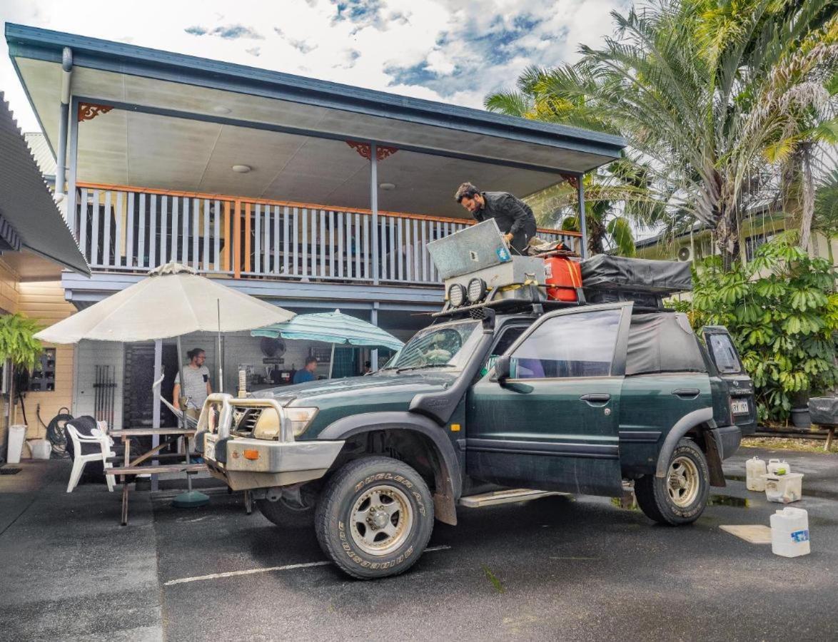 Castaways Backpackers Cairns Hostel Εξωτερικό φωτογραφία