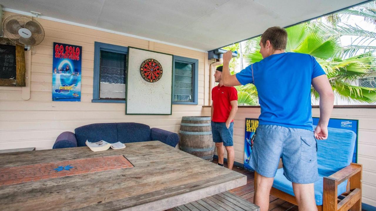 Castaways Backpackers Cairns Hostel Εξωτερικό φωτογραφία
