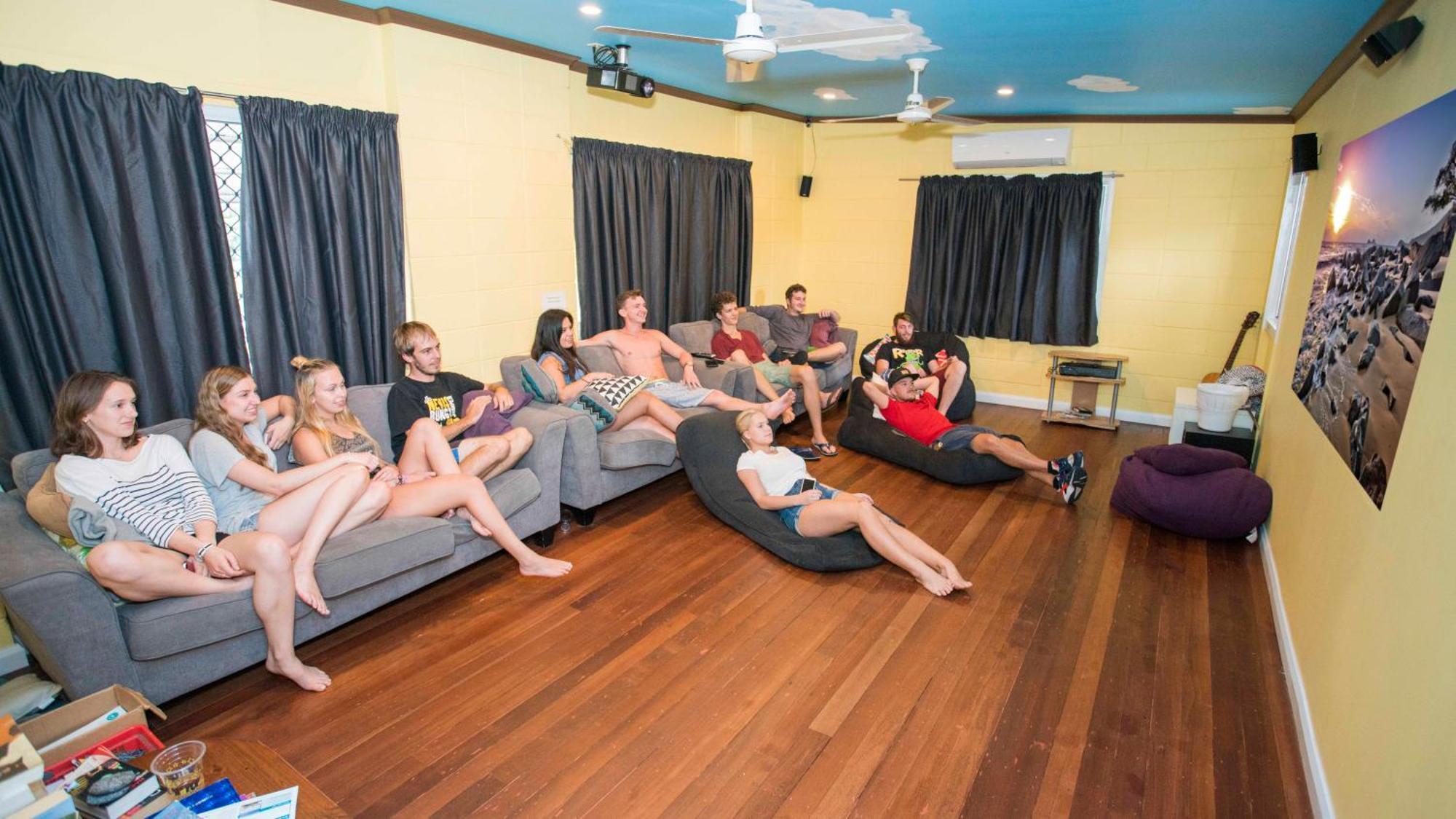 Castaways Backpackers Cairns Hostel Εξωτερικό φωτογραφία