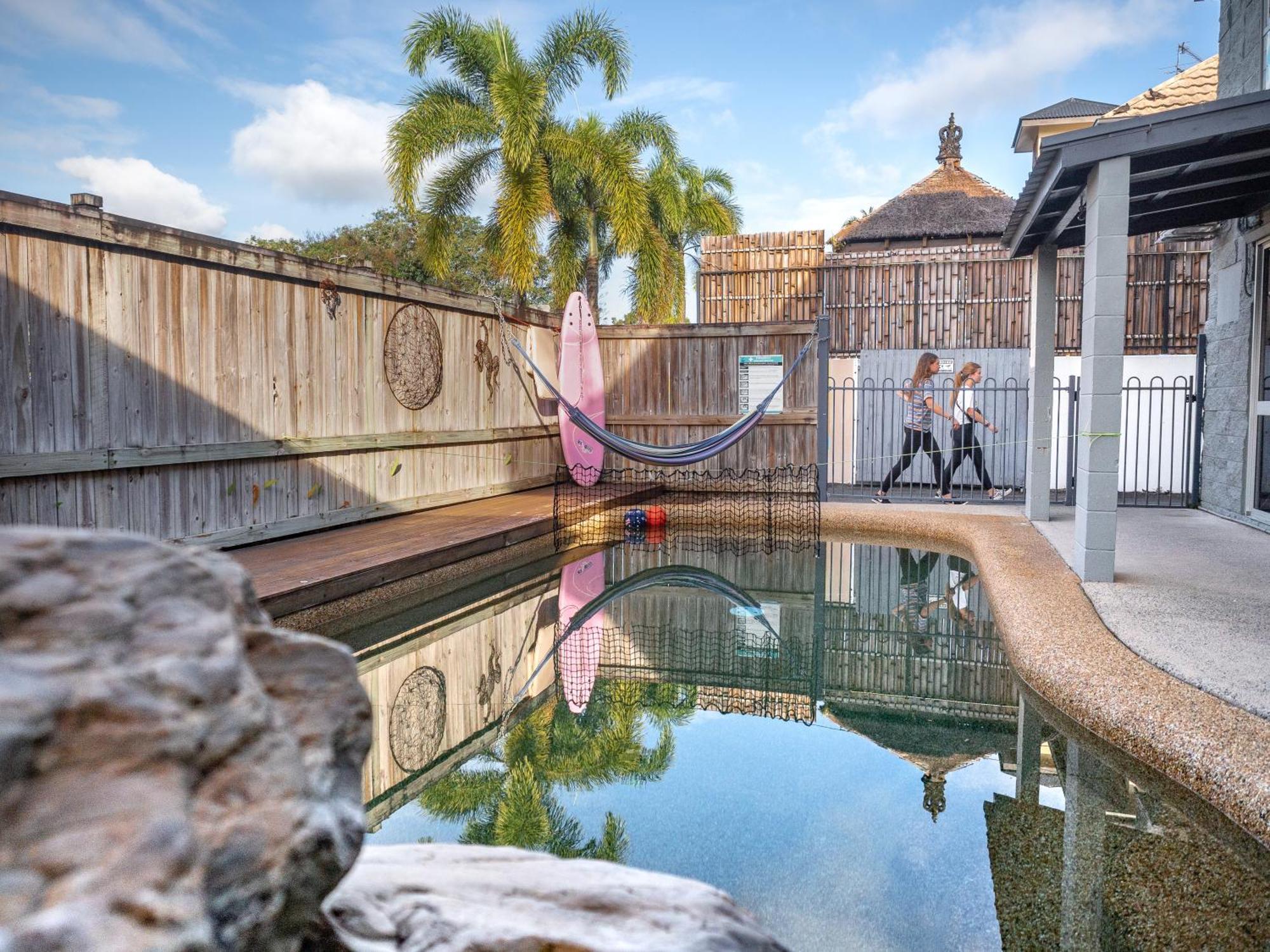 Castaways Backpackers Cairns Hostel Εξωτερικό φωτογραφία
