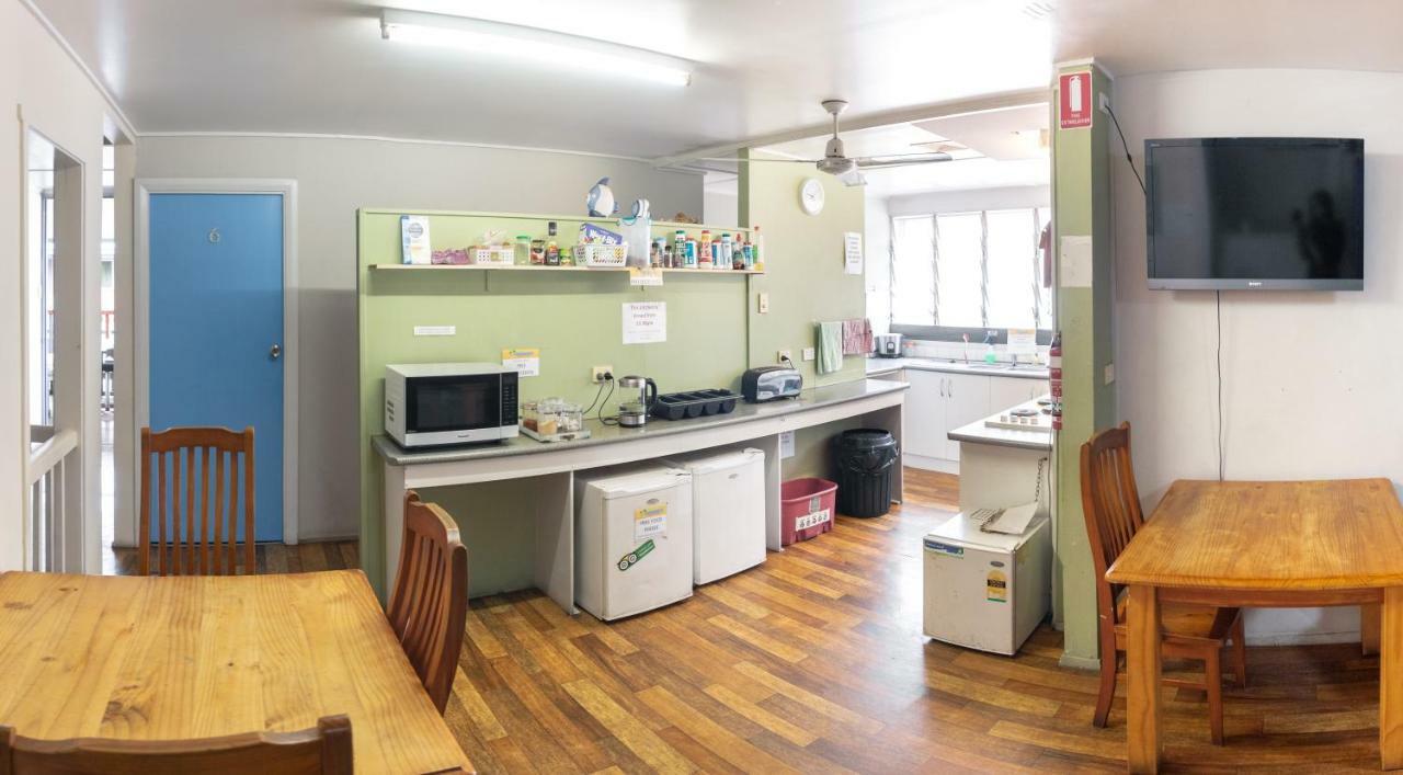 Castaways Backpackers Cairns Hostel Εξωτερικό φωτογραφία